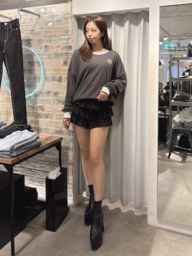 「アイテム（スウェット）」を使った、YURARAさん（レディース・170cm）の夏コーディネート