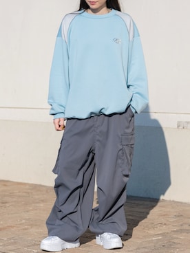 「カーゴパンツコーデ」｜「アイテム（スウェット）」を使った、wwwearさん（レディース・155cm）の春コーディネート