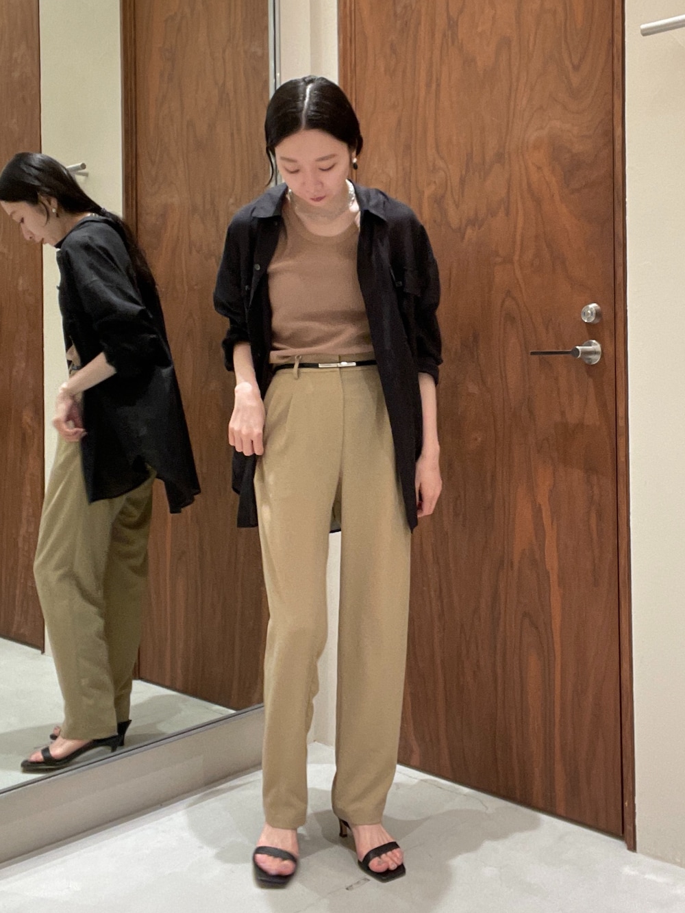 「GALLARDAGALANTEの【-3kg見えパンツ】【リニューアル！】ジャージーテーパードパンツ（その他パンツ、ベージュ系）」を使った、gg_chisatoooさん（レディース・152cm）の夏コーディネートの1枚目の写真