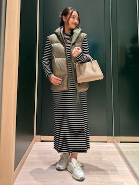 「アイテム（ダウンベスト）」を使った、makiさん（レディース・162cm）の夏コーディネート