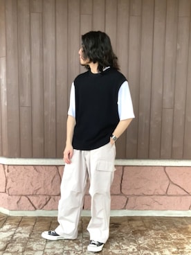「ITEMS URBANRESEARCH（アイテムズ アーバンリサーチ）の『接触冷感/抗菌』高機能ニットベスト+5分袖Tシャツset(楽着シリーズ)（ニット/セーター、ブラック系）」を使った、力也さん（メンズ・161cm）の春コーディネート
