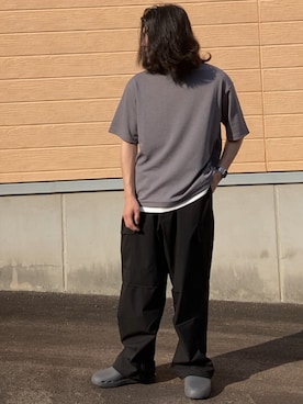 「ITEMS URBANRESEARCH（アイテムズ アーバンリサーチ）の接触冷感 フェイクレイヤードドビーTシャツ（Tシャツ/カットソー、グレー系）」を使った、力也さん（メンズ・161cm）の春コーディネート