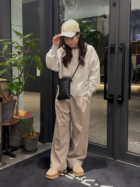 「URBAN RESEARCH DOORS（アーバンリサーチドアーズ）の『UR TECH』完声/涼フロントタックEZパンツ（その他パンツ、ベージュ系）」を使った、ゆめさん（レディース・148cm）の春コーディネート