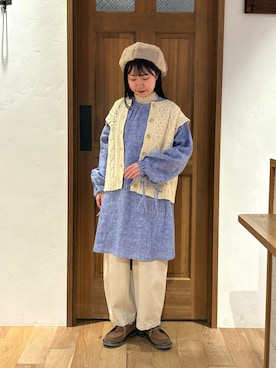 「ニットベスト」｜「アイテム（チュニック）」を使った、カリンさん（レディース・149cm）の秋コーディネート