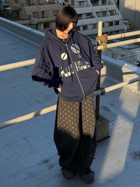 「Enewd nina（エニュードニーナ）のアイテム（パンツ、グレー系）」を使った、あおいさん（レディース・159cm）の冬コーディネート