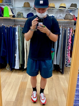 ソックス 靴下を使った 赤スニーカー のメンズ人気ファッションコーディネート Wear