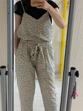 「CECIL McBEE（セシルマクビー）のアイテム（サロペット/オーバーオール）」を使った、REーNAさん（レディース・164cm）の秋コーディネート