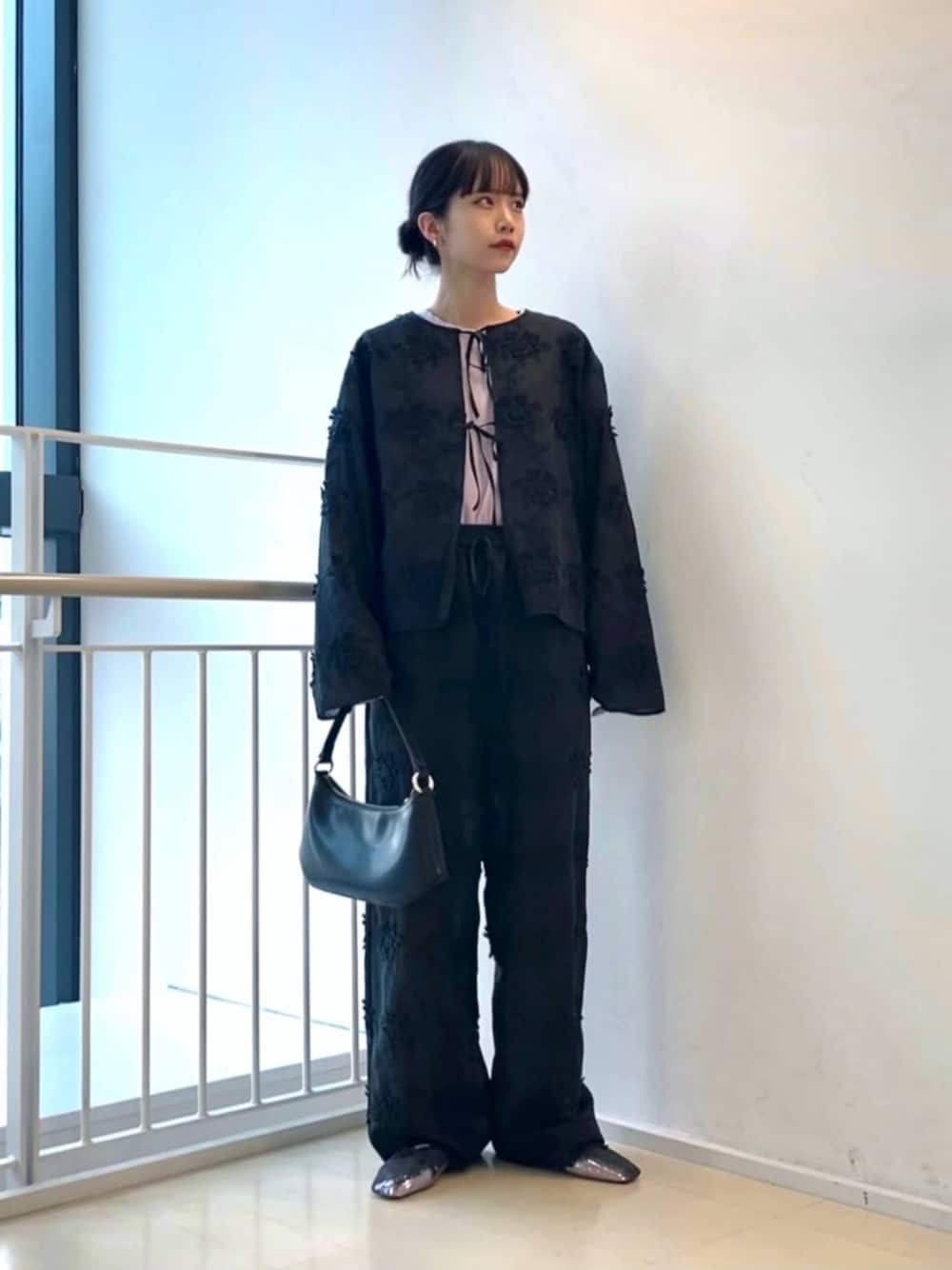 セルロースナイロン エンブロイダリー シャツ/2WAYを使った人気 