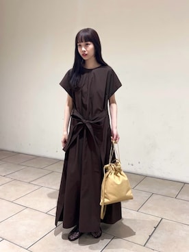 「BEAUTY&YOUTH UNITED ARROWS(ビューティーアンドユースユナイテッドアローズ)のラップリボン ワンピース 2WAY ウォッシャブル(ワンピース、ブラウン系)」を使った、吉田(yoshida)さん(レディース・156cm)の春コーディネート