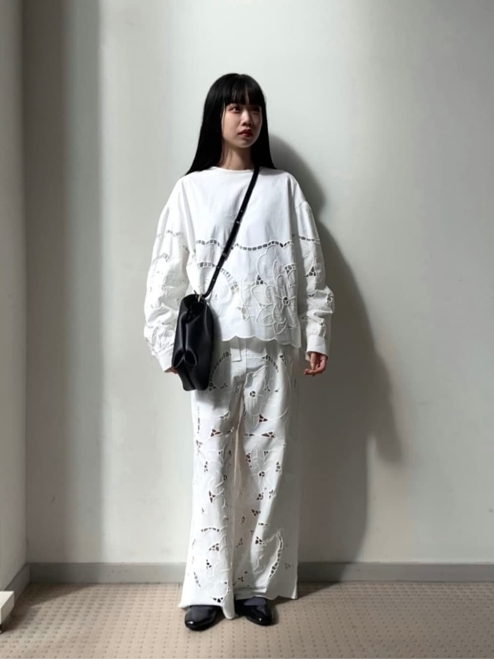 BEAUTY&YOUTH コットン エンブロイダリー ワイドイージーパンツ コットン エンブロイダリー ワイドイージーパンツを使った人気