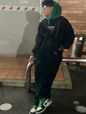 「Supreme （シュプリーム）のアイテム（パーカー）」を使った、ryu07100000000さん（メンズ・170cm・20代）の夏コーディネート