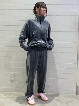 「アイテム（ジャージ）」を使った、AUさん（レディース・159cm）の秋コーディネート