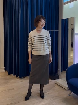 「MICO COULIER（ミコクリエ）のマシュマロスウェードタイトスカート（スカート）」を使った、TAKAGIさん（レディース・164cm）の秋コーディネート