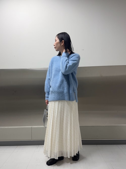 カシミヤ混ヘアリークルーネックプルオーバー（ニット/セーター