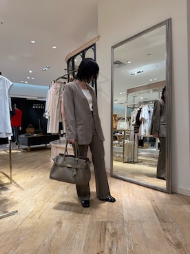 「アイテム（ノーカラージャケット、グリーン系）」を使った、shiho.hさん（レディース・158cm）の秋コーディネート