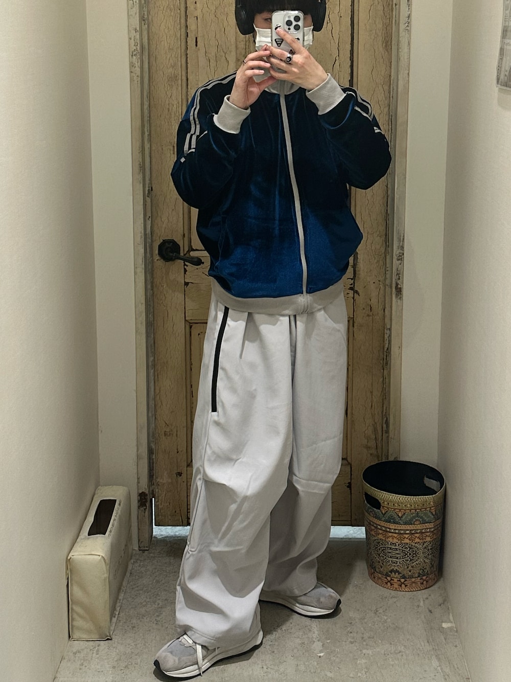 「低身長、低身長コーデ、低身長男子、166cm、166cmコーデ、167cm、167センチコーデ、168cm、168センチコーデ、170cm、170cmコーデ」｜「youllのアイテム（その他パンツ、ホワイト系）」を使った、としやさん（メンズ・166cm）の春コーディネートの1枚目の写真