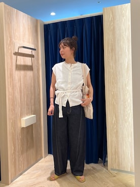 「fredy emue（フレディエミュ）のベルト付きニットベスト（ベスト、ホワイト系）」を使った、kotani.さん（レディース・165cm）の夏コーディネート