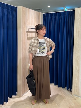 「アイテム（スカート、ブラウン系）」を使った、kotani.さん（レディース・165cm）の夏コーディネート