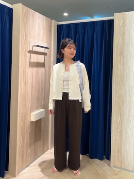 「fredy emue（フレディエミュ）のドット釦ポンチカーディガン（カーディガン/ボレロ、ホワイト系）」を使った、kotani.さん（レディース・165cm）の春コーディネート