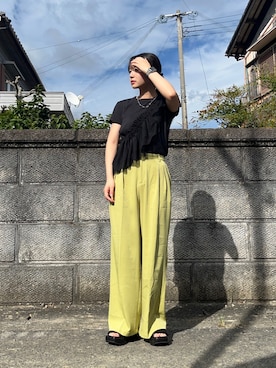 「JUNOAH（ジュノア）のアイテム（スラックス）」を使った、senaさん（レディース・153cm）の夏コーディネート