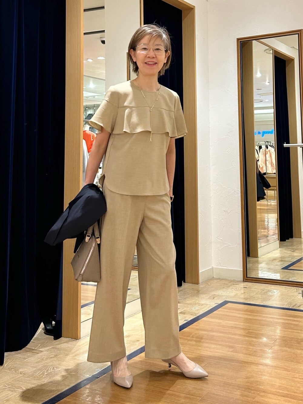 美品 24SS ノーリーズ トロ風ダブルジャケット 金ボタン 38 美品 24SS ノーリーズ トロ風ダブルジャケット 金ボタン 38