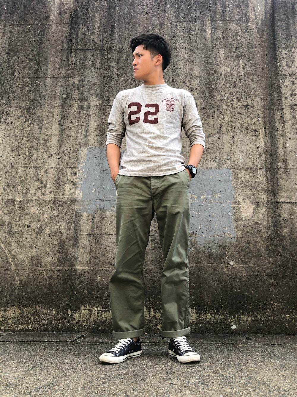 「アメカジ、アメカジコーデ、アメカジスタイル、メンズファッション」｜「WAREHOUSEのアイテム（Tシャツ/カットソー、グレー系）」を使った、kingsmanr10さん（メンズ・178cm）の秋コーディネートの1枚目の写真