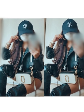 「Marc by Marc Jacobs（マークバイマークジェイコブス）のアイテム（ショルダーバッグ、ベージュ系）」を使った、みさきさん（レディース・150cm）の冬コーディネート