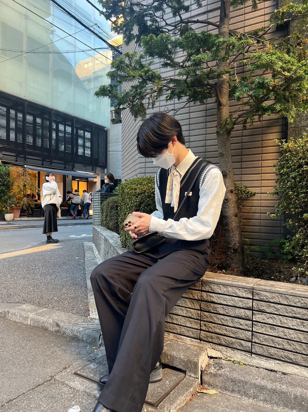「大人コーデ、キレイめ、メンズコーデ、韓国ファッション、韓国ブランド、韓国コーデ、韓国好きな人と繋がりたい、韓国風コーデ、韓国ファッション好きな人と繋がりたい」｜「modefreakのアイテム（シャツ/ブラウス、ホワイト系）」を使った、吉田さん（メンズ・177cm）の夏コーディネートの1枚目の写真