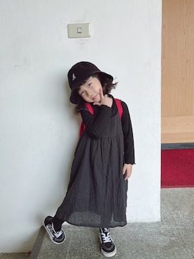 「KANGOL（カンゴール）のアイテム（帽子）」を使った、NiNi Kanさん（キッズ・100cm）の冬コーディネート
