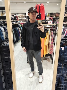 Billy Darvishさんのコーディネート