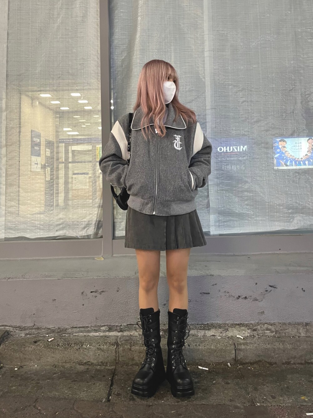 「秋のコーデ、ootd、韓国ファッション、韓国ブランド、韓国コーデ、nastyfancyclub、shein、厚底ブーツ、ロングブーツ、未来のWEARISTAプロジェクト」｜「FANCY CLUBのアイテム（ジャケット/アウター、グレー系）」を使った、𝐀𝐦𝐢𝐤𝐚さん（レディース・148cm）の秋コーディネートの1枚目の写真