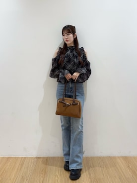「アイテム（その他ヘアアクセサリー）」を使った、nanaさん（レディース・158cm）の秋コーディネート