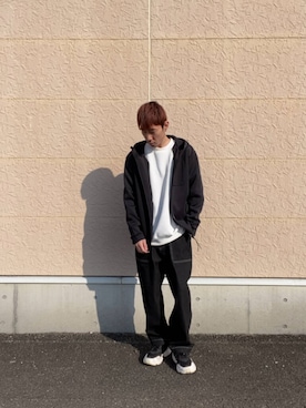 「ITEMS URBANRESEARCH（アイテムズ アーバンリサーチ）の『XLサイズあり』刺繍ジャカードロングスリーブカットソー（スウェット、ホワイト系）」を使った、tsubasaさん（メンズ・170cm）の冬コーディネート