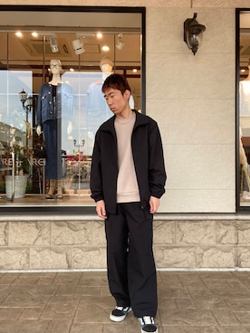 「ITEMS URBANRESEARCH（アイテムズ アーバンリサーチ）の『セットアップ対応』撥水×ストレッチ トラックジャケット（ブルゾン、ブラック系）」を使った、tsubasaさん（メンズ・170cm）の秋コーディネート