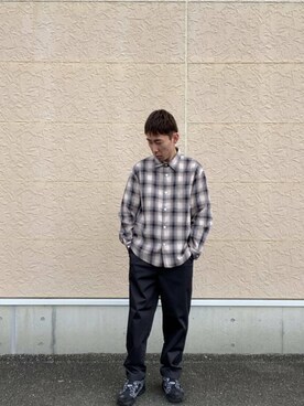 「ITEMS URBANRESEARCH（アイテムズ アーバンリサーチ）のオンブレチェック ロングスリーブシャツ（シャツ/ブラウス、ベージュ系）」を使った、tsubasaさん（メンズ・170cm）の春コーディネート
