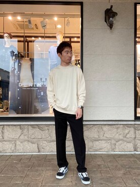 「ITEMS URBANRESEARCH（アイテムズ アーバンリサーチ）のストレッチ×ウォッシャブル裏キモウスラックス（スラックス、ブラック系）」を使った、tsubasaさん（メンズ・170cm）の秋コーディネート