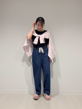 「URBAN RESEARCH Sonny Label（アーバンリサーチサニーレーベル）のエアリーコットンストライプアソートシャツ（シャツ/ブラウス、ピンク系）」を使った、あおいさん（レディース・158cm）の春コーディネート