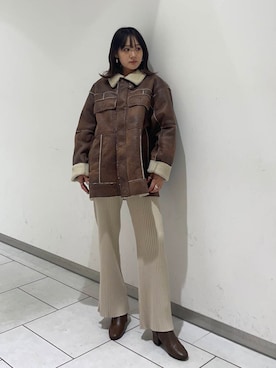 「KBF（ケイビーエフ）のオーバーサイズボアジャケット（その他アウター）」を使った、あおいさん（レディース・158cm）の秋コーディネート