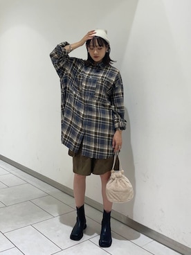 「KBF（ケイビーエフ）のアイテム（ブーツ）」を使った、あおいさん（レディース・158cm）の秋コーディネート