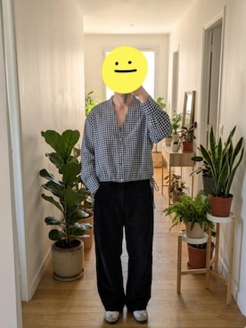 「arket のアイテム（シャツ/ブラウス、ブルー系）」を使った、wearradlさん（レディース・163cm）の春コーディネート