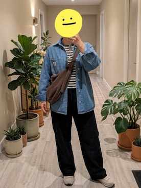 「アイテム（メッセンジャーバッグ）」を使った、wearradlさん（レディース・163cm）の春コーディネート