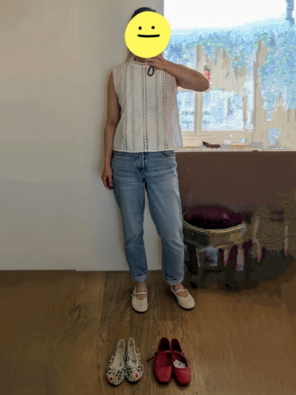 「ZARAのアイテム（シャツ/ブラウス、ホワイト系）」を使った、wearradlさん（レディース・163cm）の春コーディネートの1枚目の写真