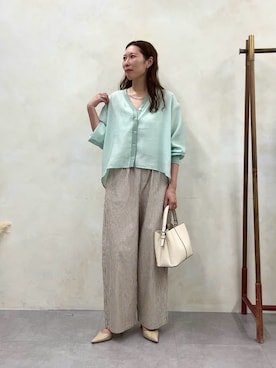 「Jena espace merveilleux(ジェナ エスパスメルヴェイユ)の【WEB限定】シアーシャツカーディガン(シャツ/ブラウス、グリーン系)」を使った、jenachikaさん(レディース・166cm)の春コーディネート