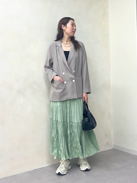 「Jena espace merveilleux(ジェナ エスパスメルヴェイユ)の【WEB限定/軽やかに羽織れる】メッシュダブルボタンジャケット(テーラードジャケット、グレー系)」を使った、jenachikaさん(レディース・166cm)の春コーディネート