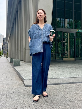 「Jena espace merveilleux(ジェナ エスパスメルヴェイユ)のテンセルフレンチシャツ(シャツ/ブラウス、ブルー系)」を使った、jenachikaさん(レディース・166cm)の夏コーディネート