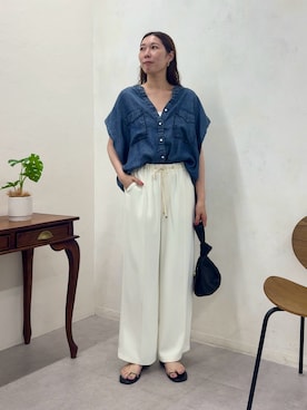 「Jena espace merveilleux(ジェナ エスパスメルヴェイユ)のテンセルフレンチシャツ(シャツ/ブラウス、ブルー系)」を使った、jenachikaさん(レディース・166cm)の夏コーディネート