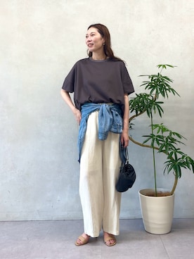 「Jena espace merveilleux(ジェナ エスパスメルヴェイユ)の【ポンチョシルエットで可愛い/大人Tシャツ】バックテープカットソー(Tシャツ/カットソー、グレー系)」を使った、jenachikaさん(レディース・166cm)の春コーディネート