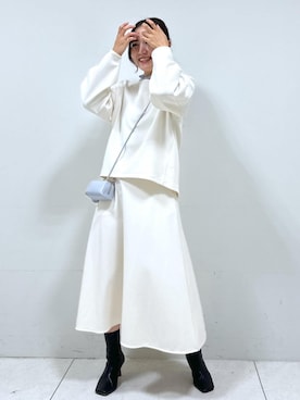 「オフホワイト」｜「アイテム（ブーツ）」を使った、mayu☺︎さん（レディース・162cm）の秋コーディネート