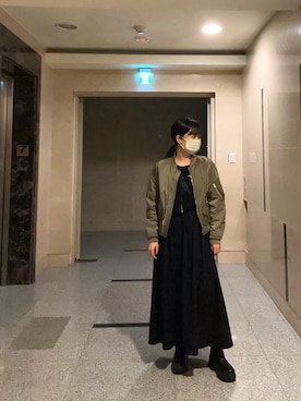 「GU（ジーユー）のアイテム（ワンピース/ドレス、ブラック系）」を使った、xin.TWさん（レディース）の春コーディネート