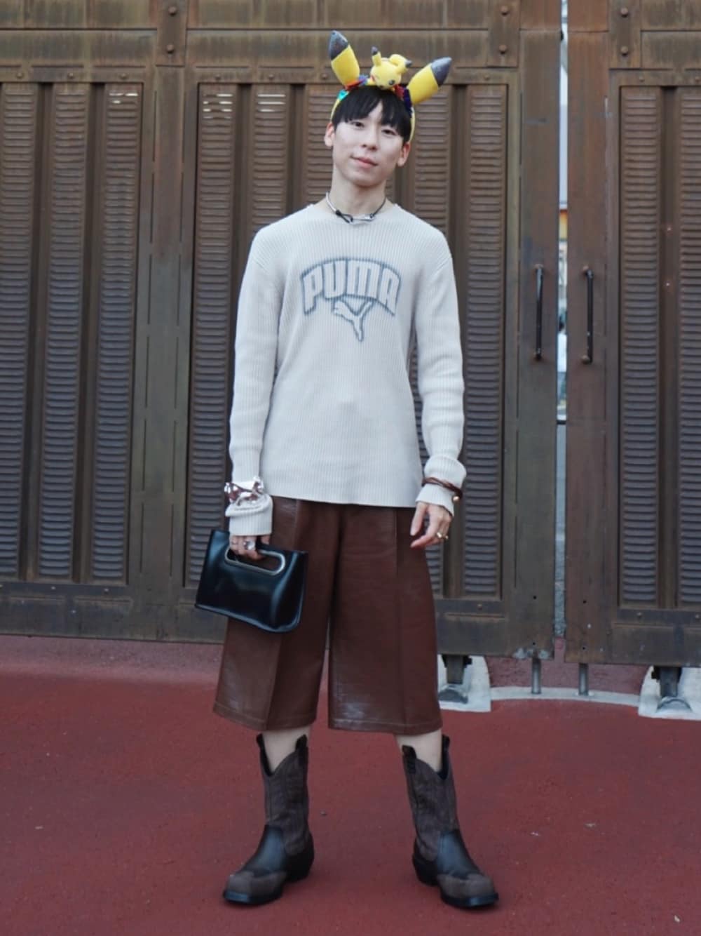 ZARAのブーツを使った「ウエスタンブーツ」の人気ファッション